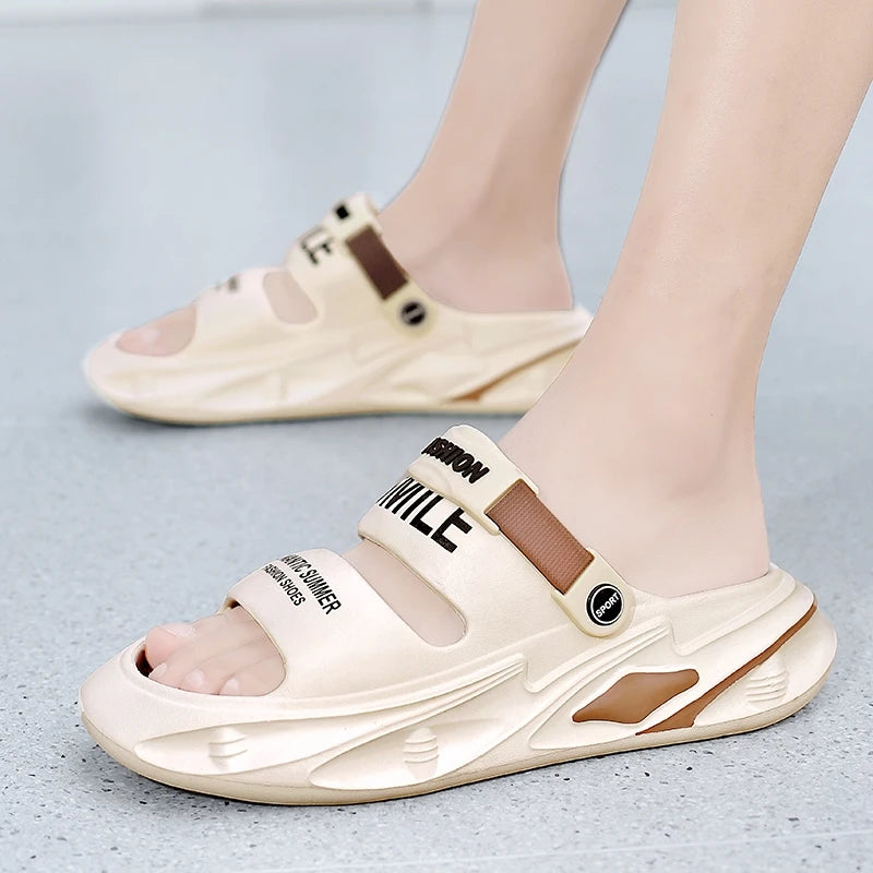 Fashion Men Outdoor Sandals Slippers Beach Comfortable Thick Sole Clogs Men Casual Shoes Garden Shoes Men Women Beach Sandals